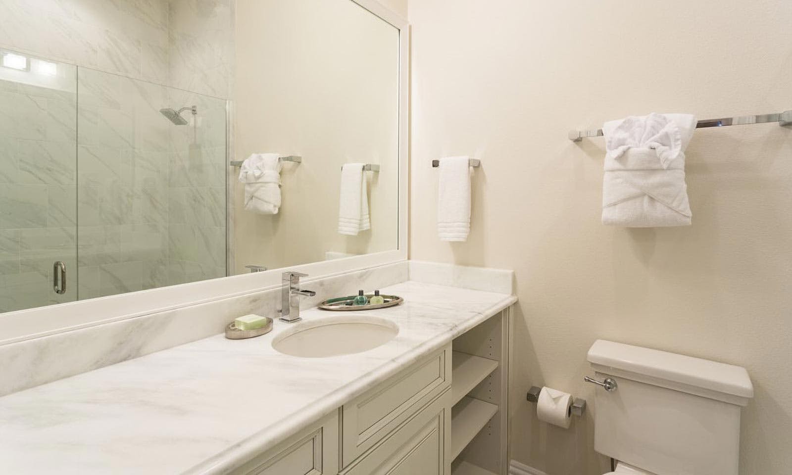 W278E - The Gorgeous Getaway