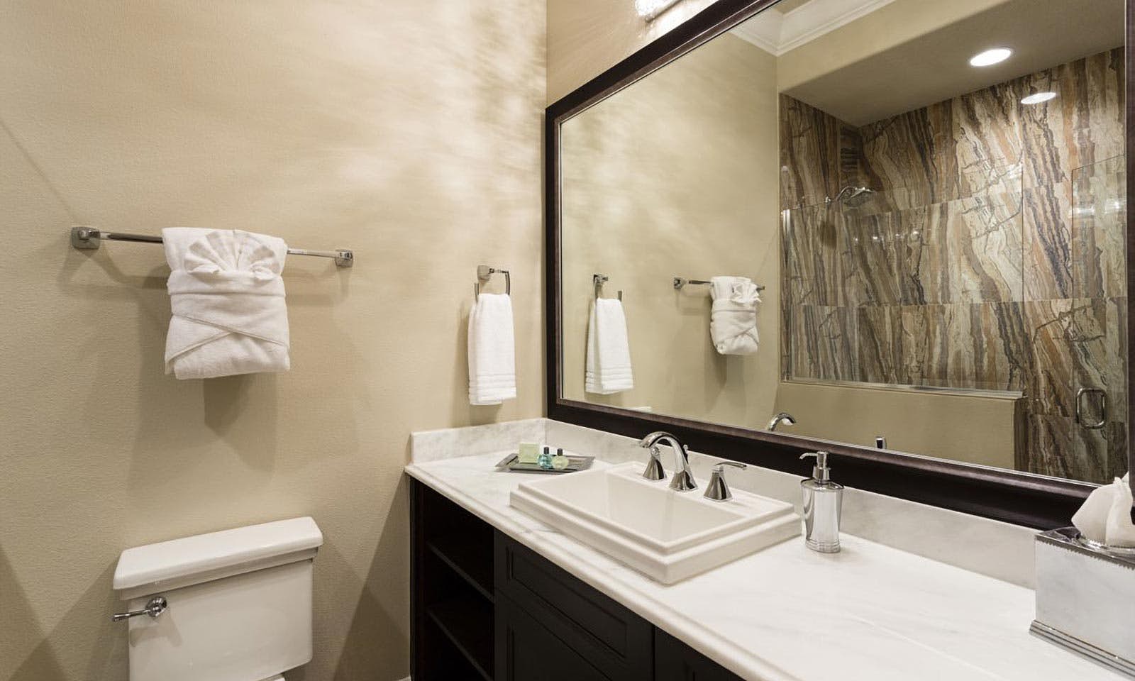 W278E - The Gorgeous Getaway