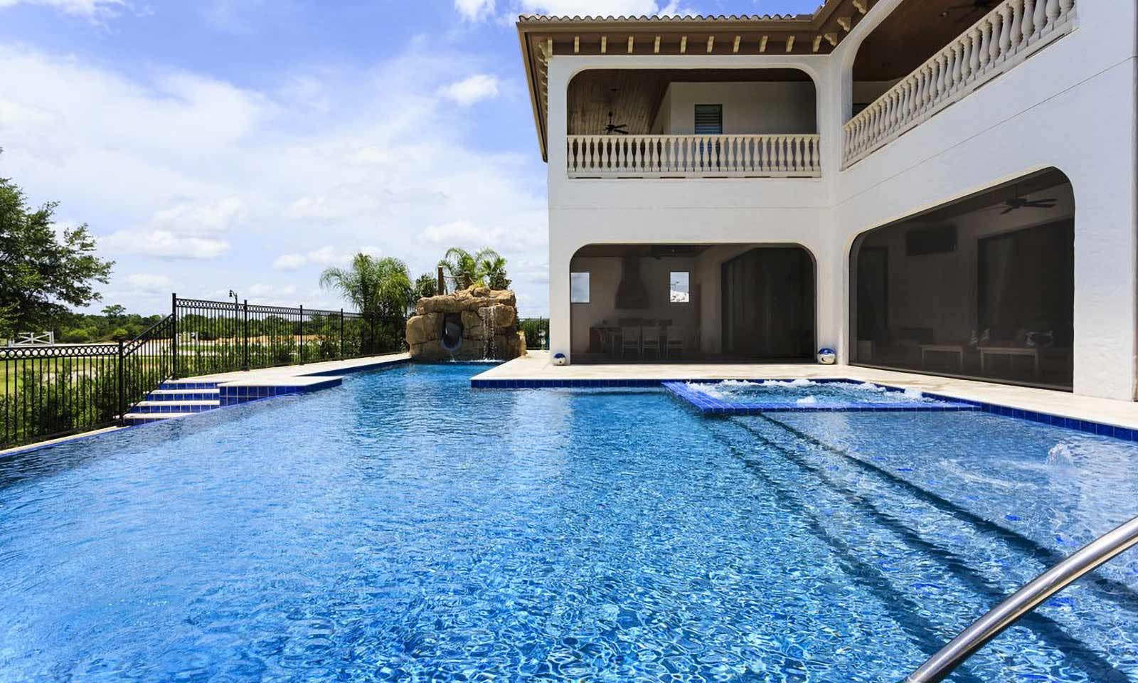 W278E - The Gorgeous Getaway