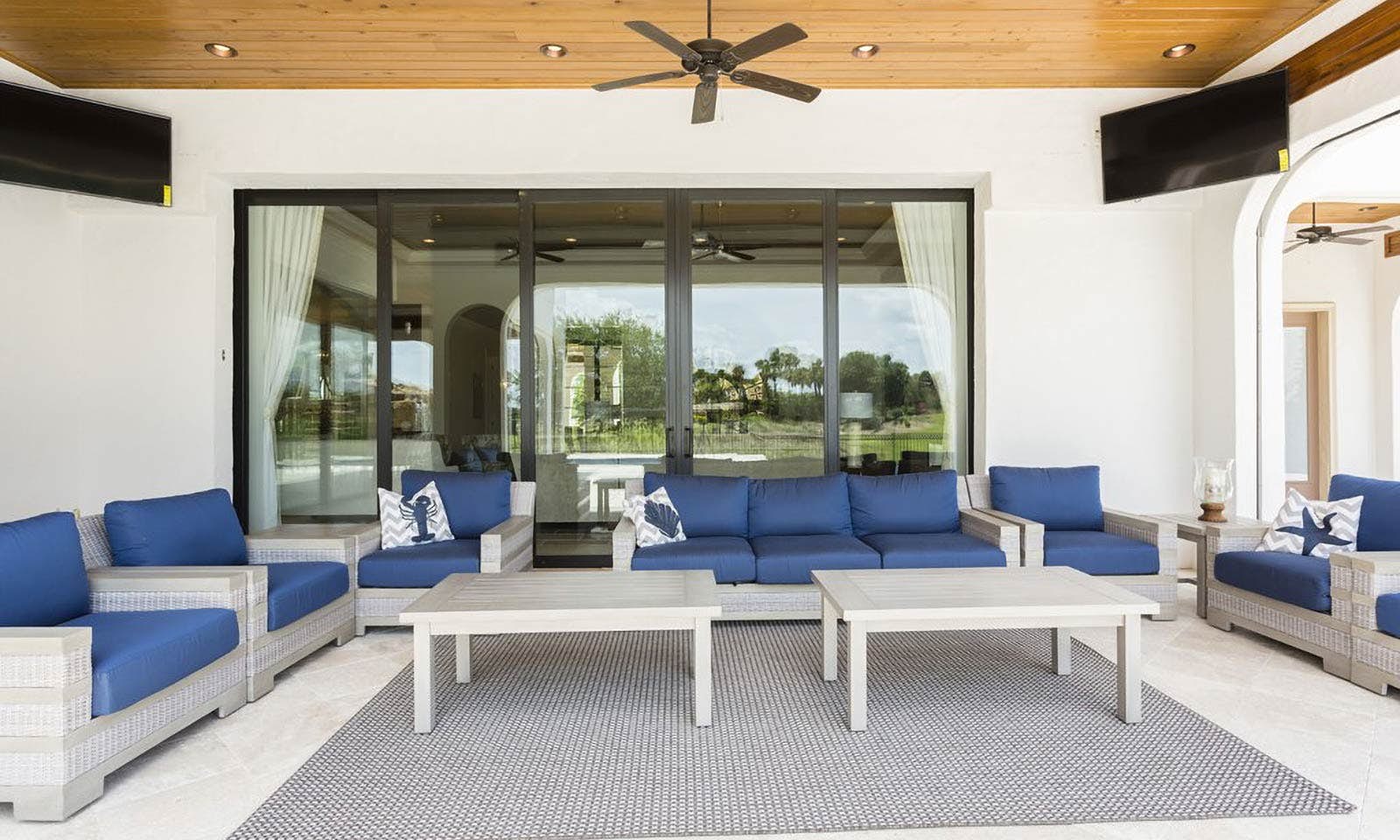 W278E - The Gorgeous Getaway