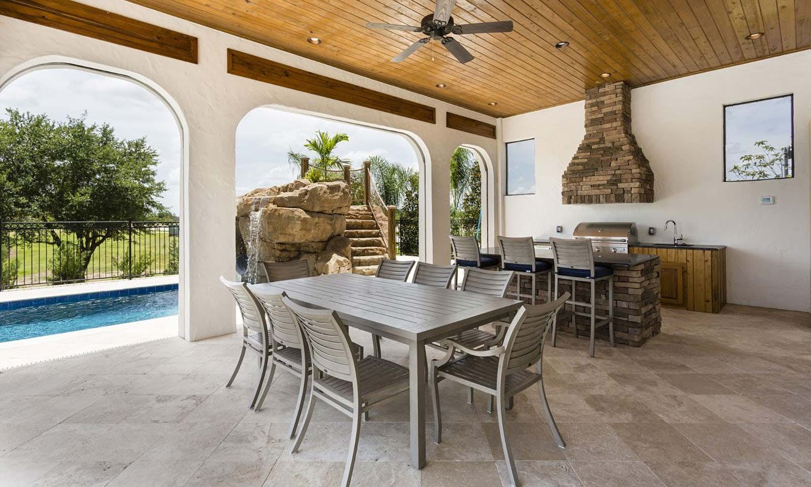 W278E - The Gorgeous Getaway