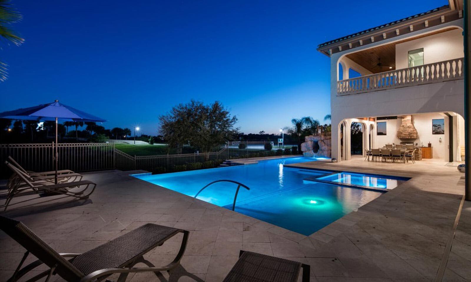 W278E - The Gorgeous Getaway