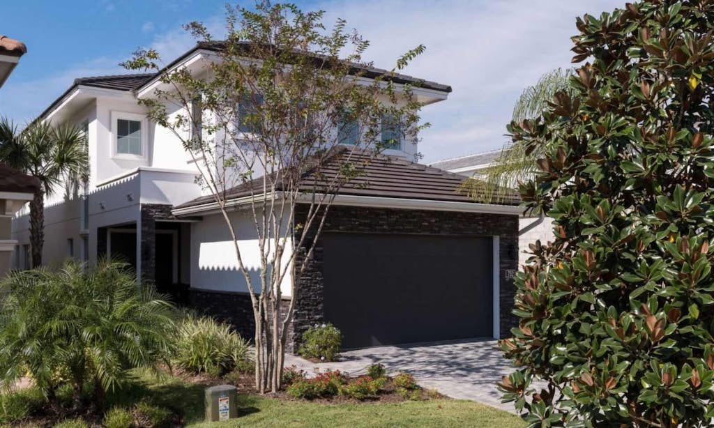 Ultra-Modern Villa On Golf Course at Reunion