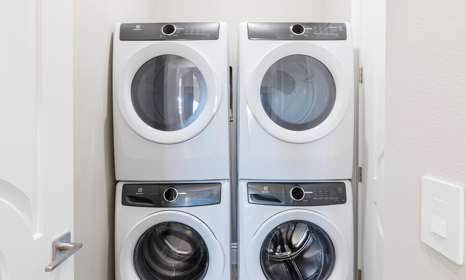 W301E - The Stunning Sanctuary