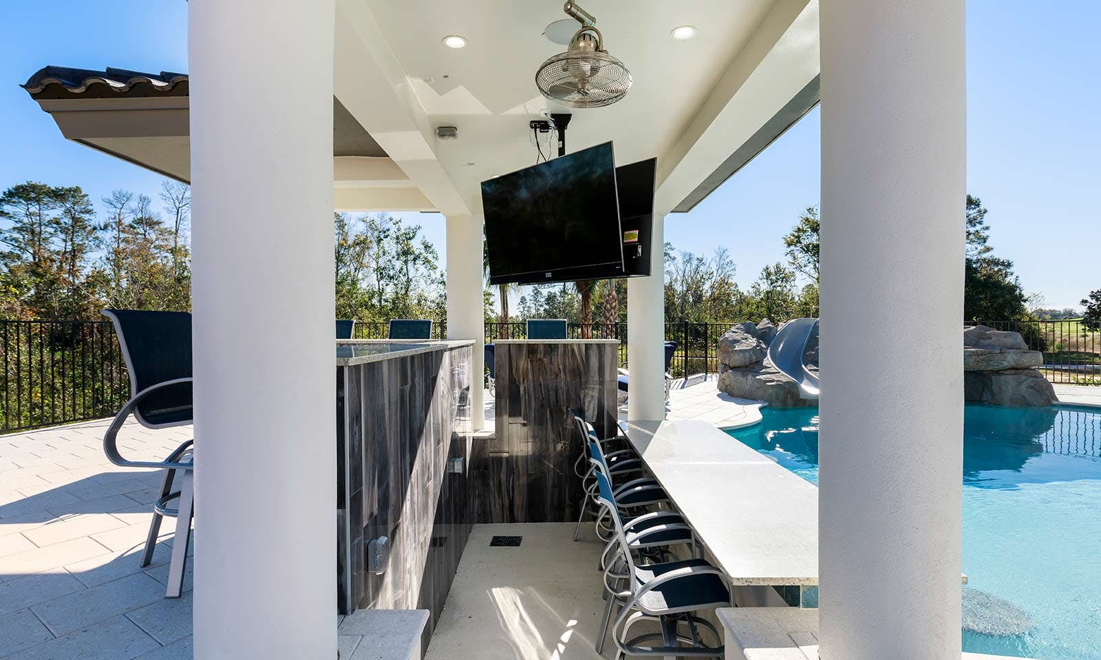 W301E - The Stunning Sanctuary