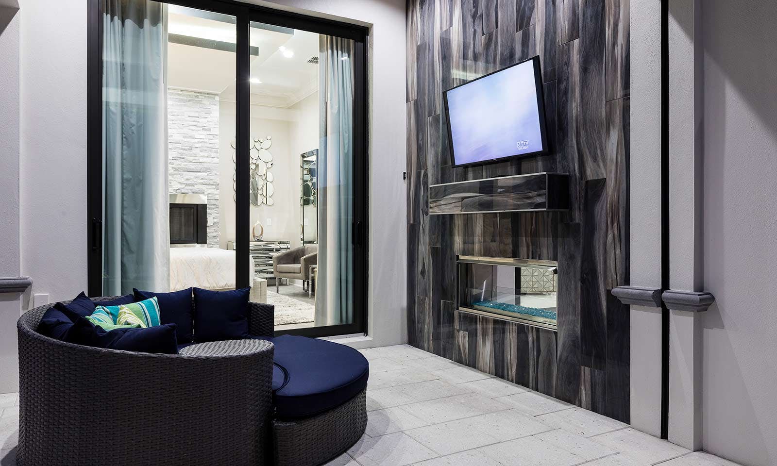 W301E - The Stunning Sanctuary