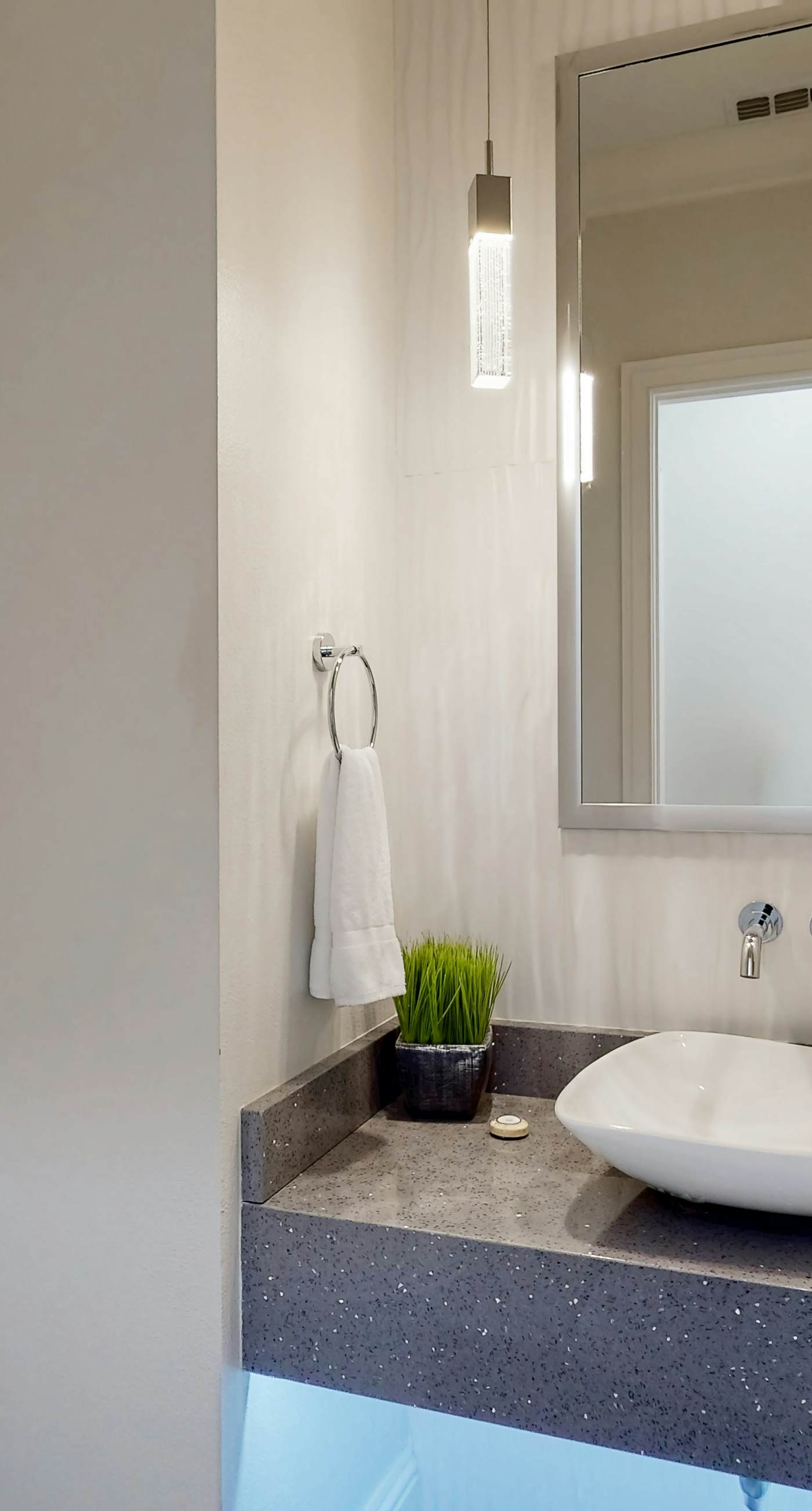 W301E - The Stunning Sanctuary