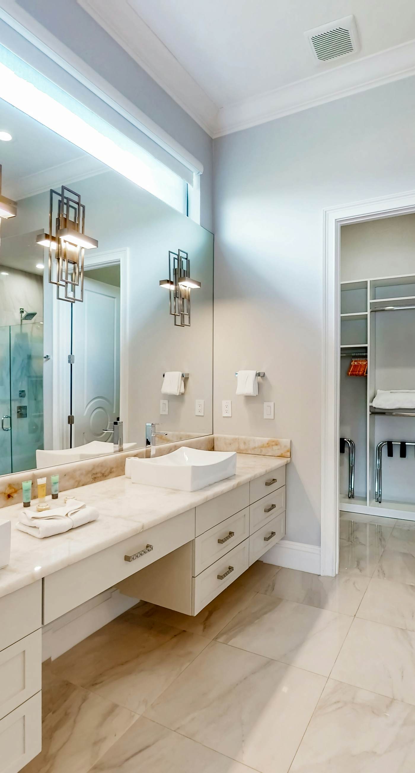 W301E - The Stunning Sanctuary