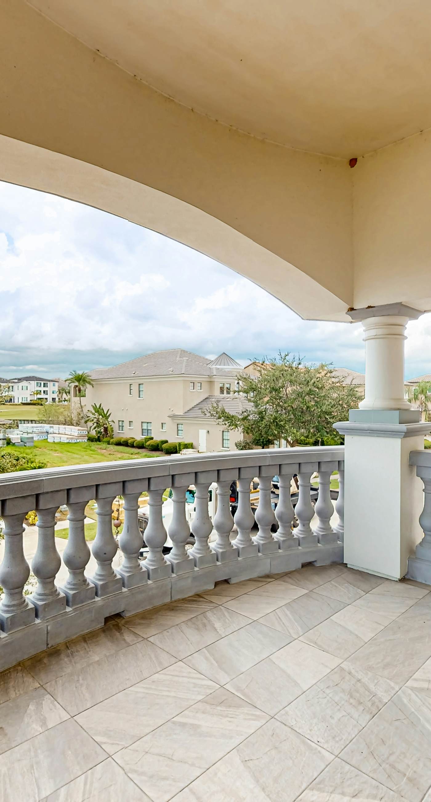 W301E - The Stunning Sanctuary