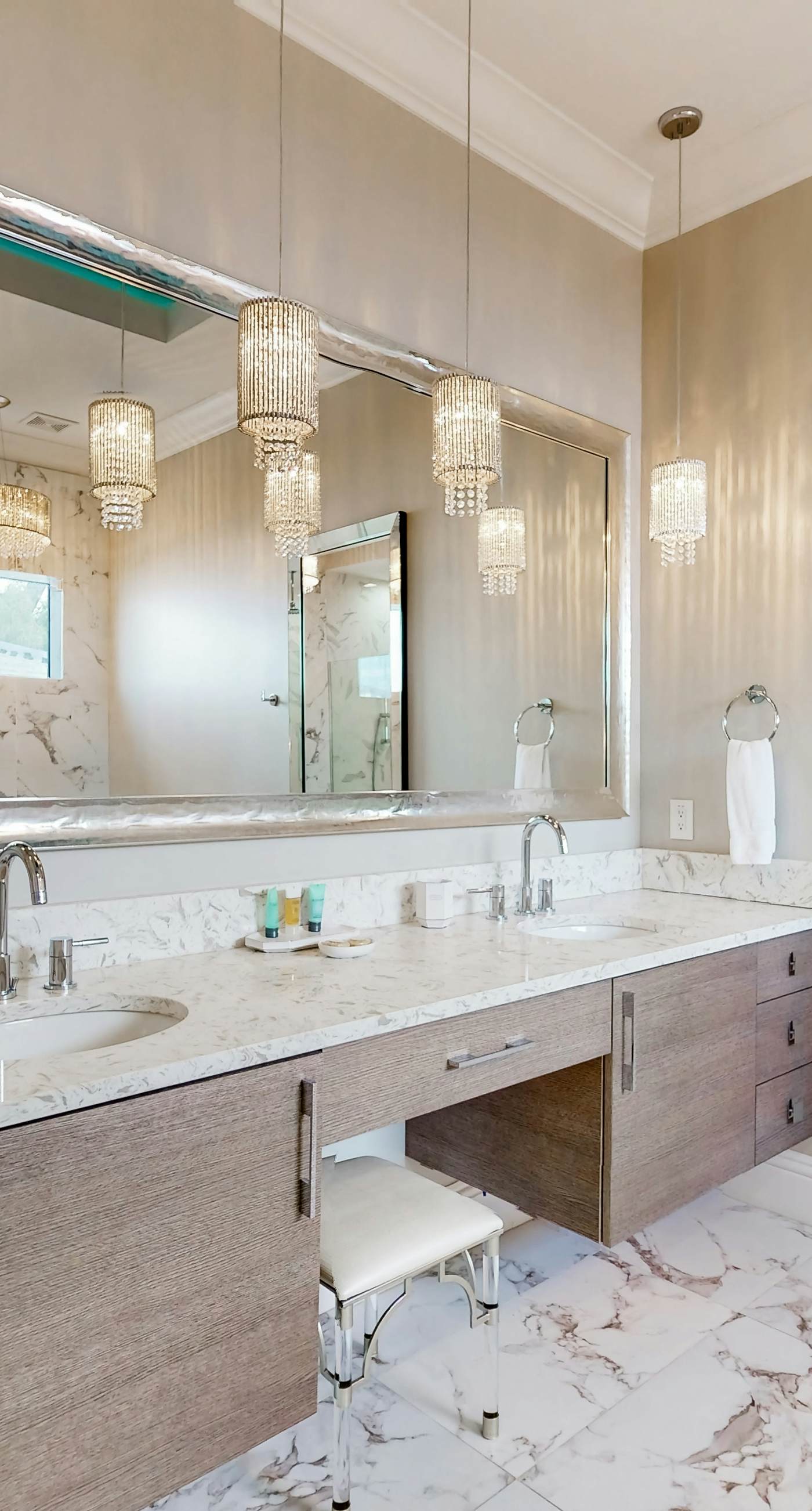 W301E - The Stunning Sanctuary