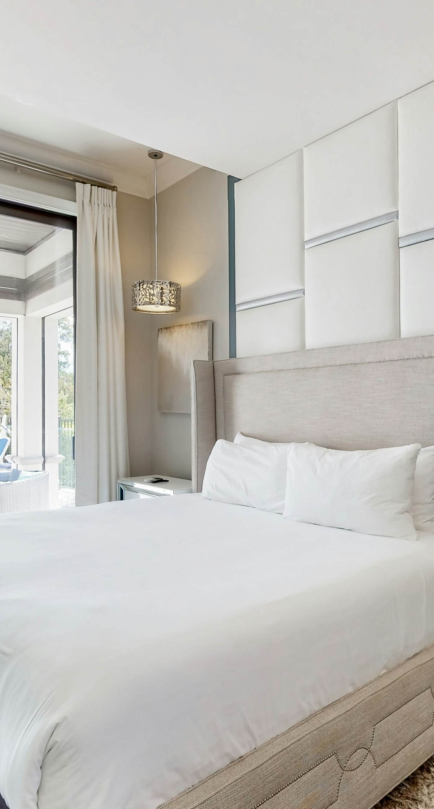 W301E - The Stunning Sanctuary