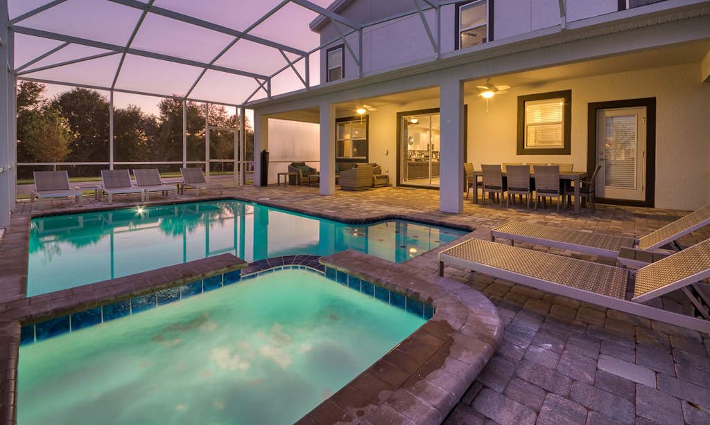 Stylish Home with Pool and Spa in Champions Gate