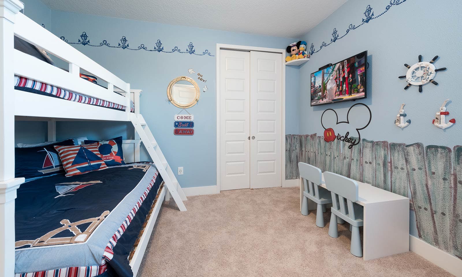 EC010 - The Retro Villa - MAD