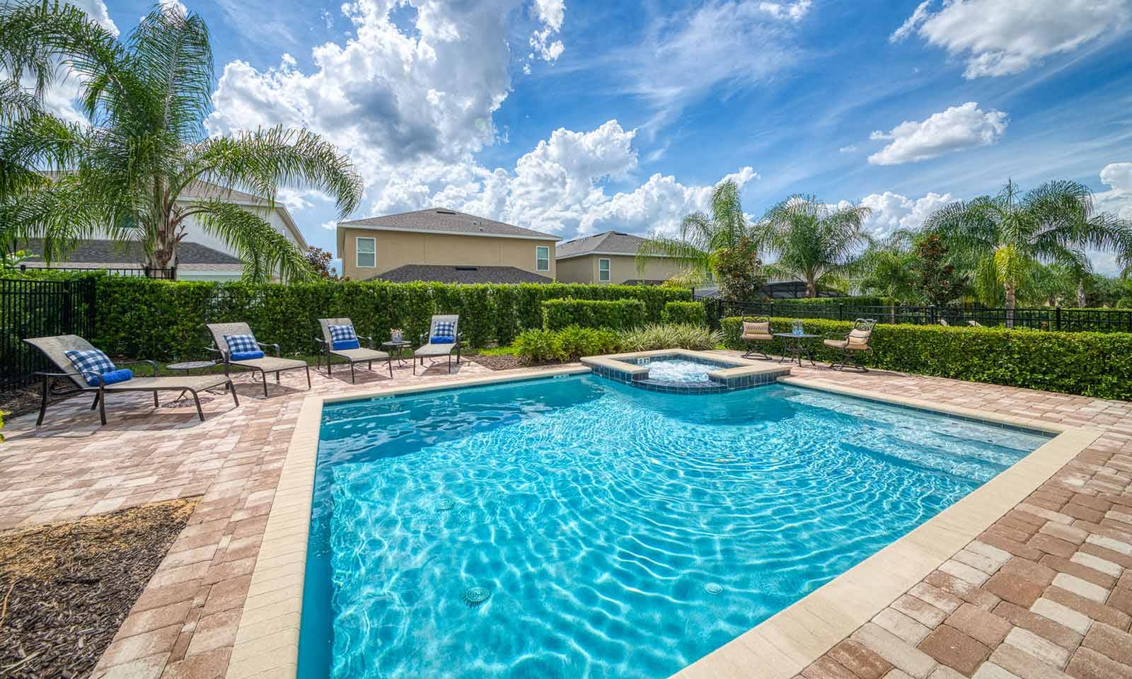 EC037 - The Vibrant Oasis - STF