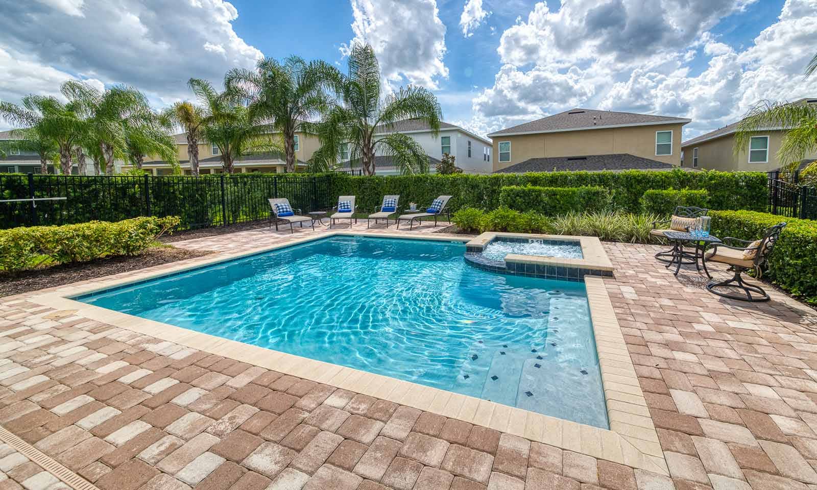 EC037 - The Vibrant Oasis - STF