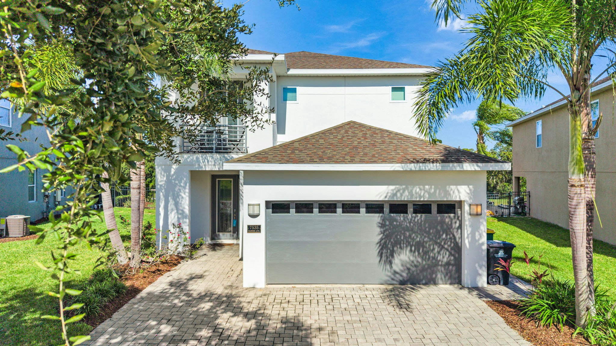 EC044 - The Modern Oasis - MND