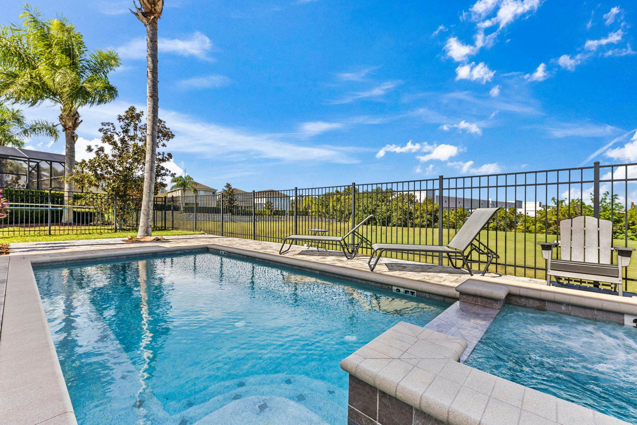 EC044 - The Modern Oasis - MND