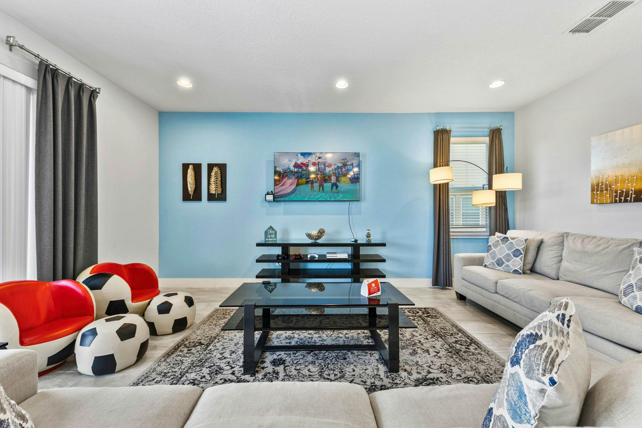 EC044 - The Modern Oasis - MND