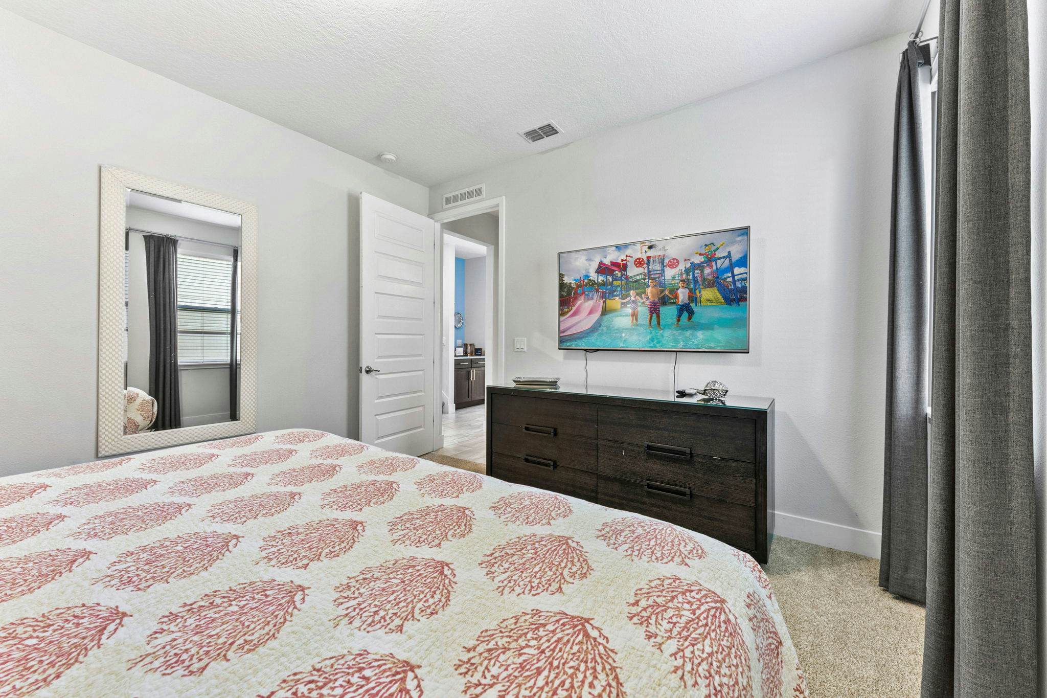 EC044 - The Modern Oasis - MND