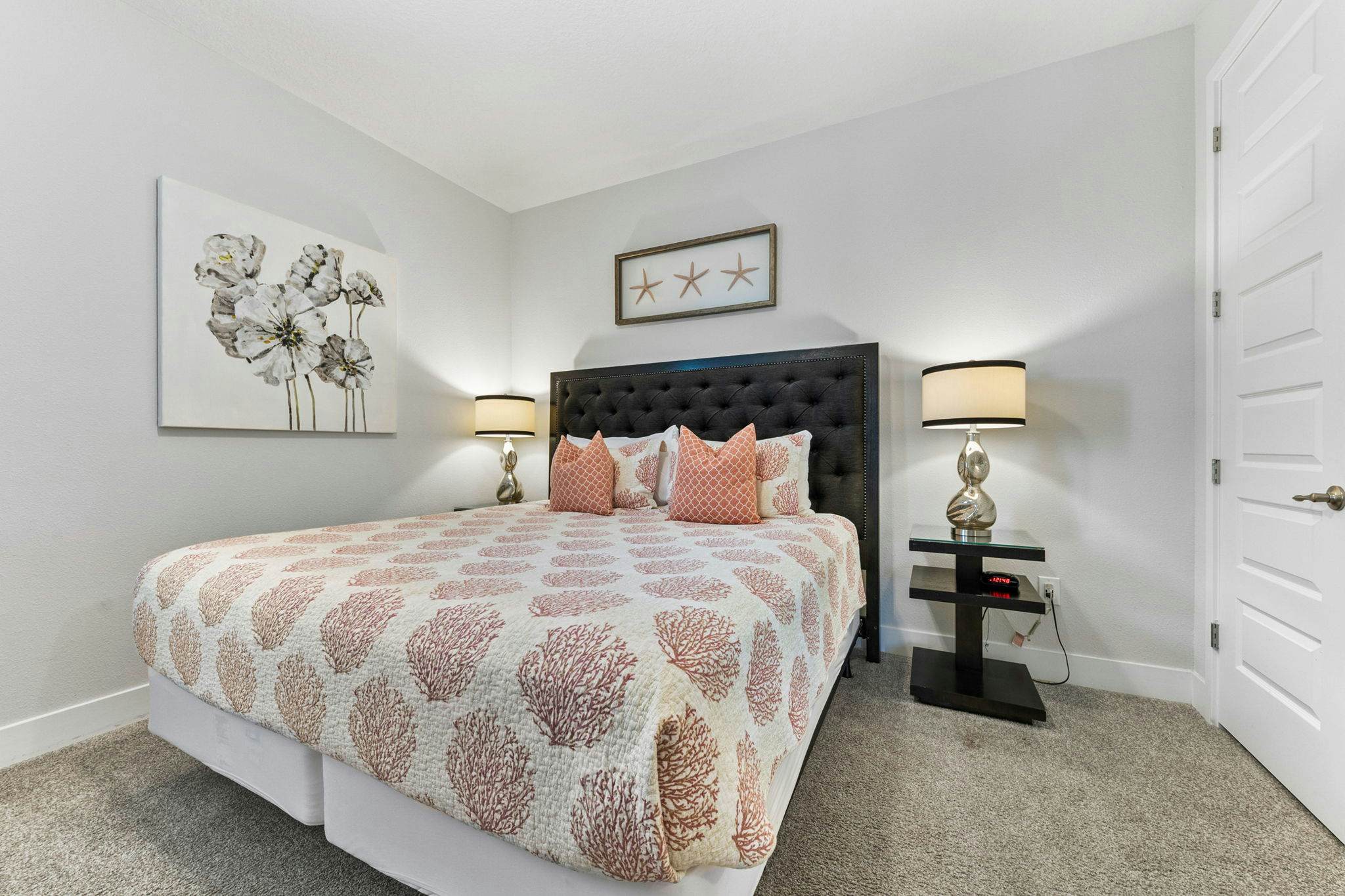 EC044 - The Modern Oasis - MND