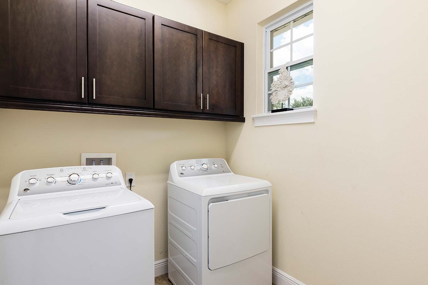 EC067 - The Sleekly Polished Villa - HAW