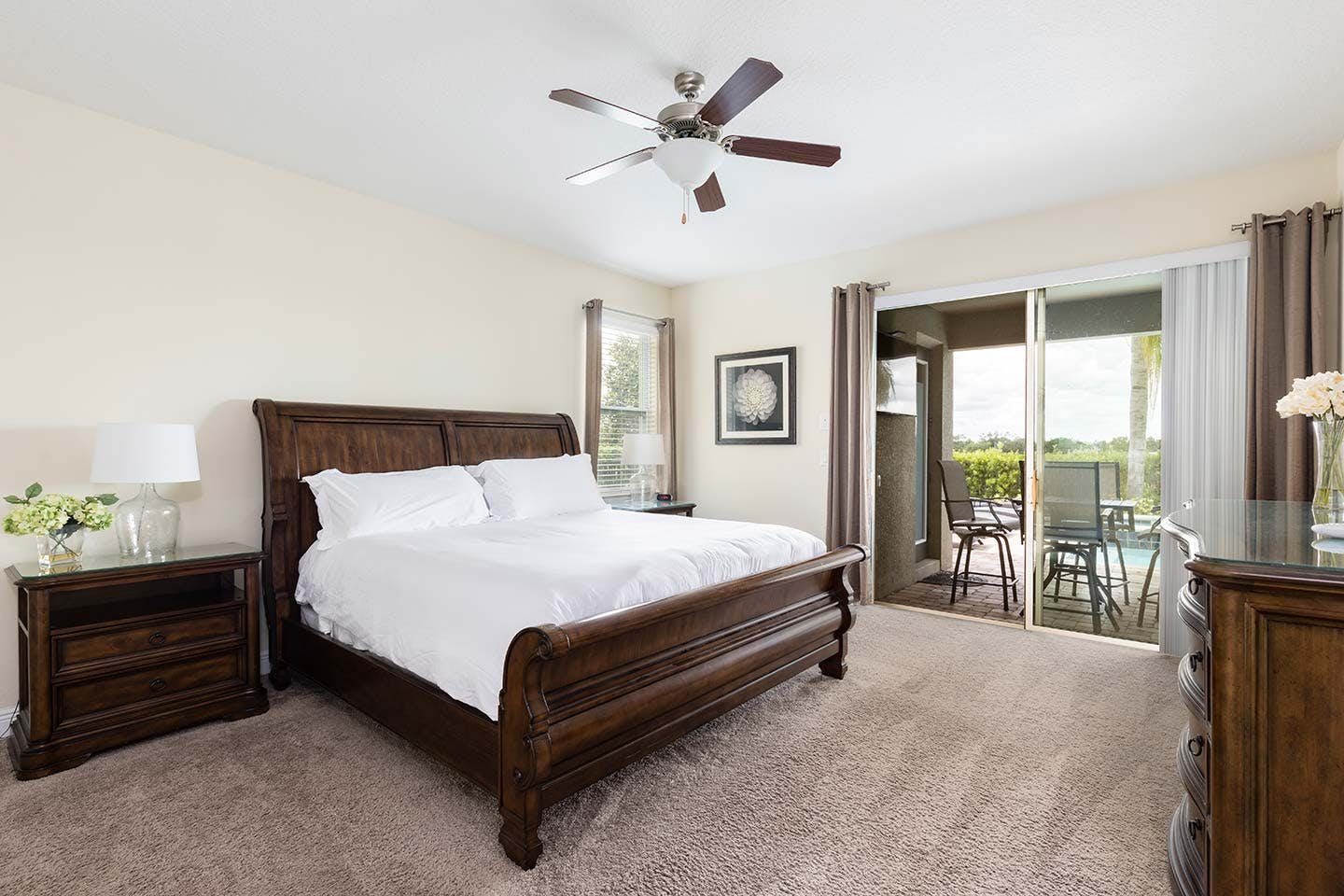 EC067 - The Sleekly Polished Villa - HAW