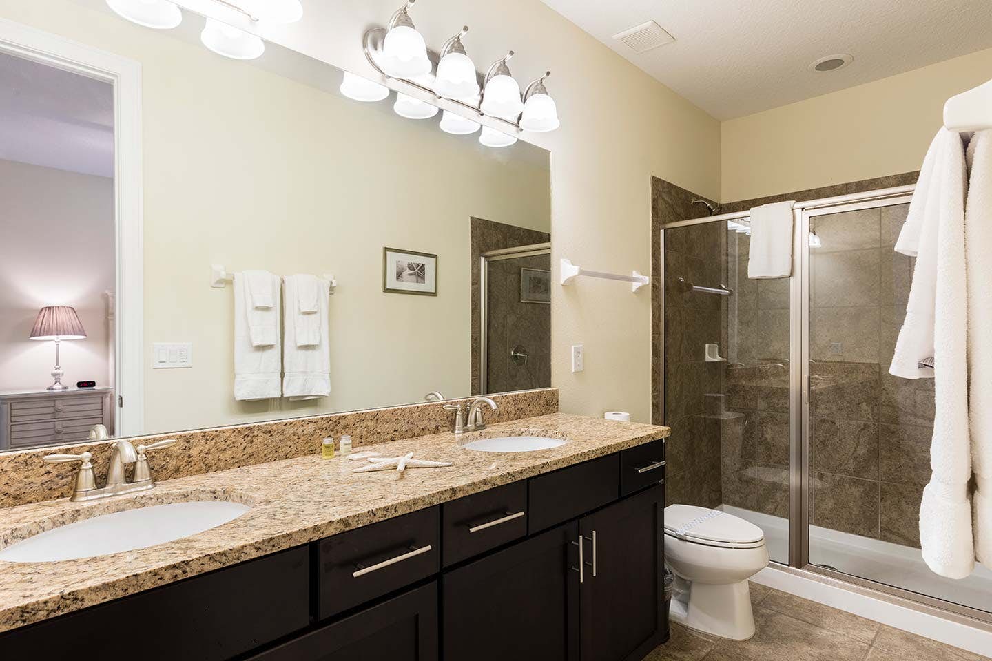 EC067 - The Sleekly Polished Villa - HAW