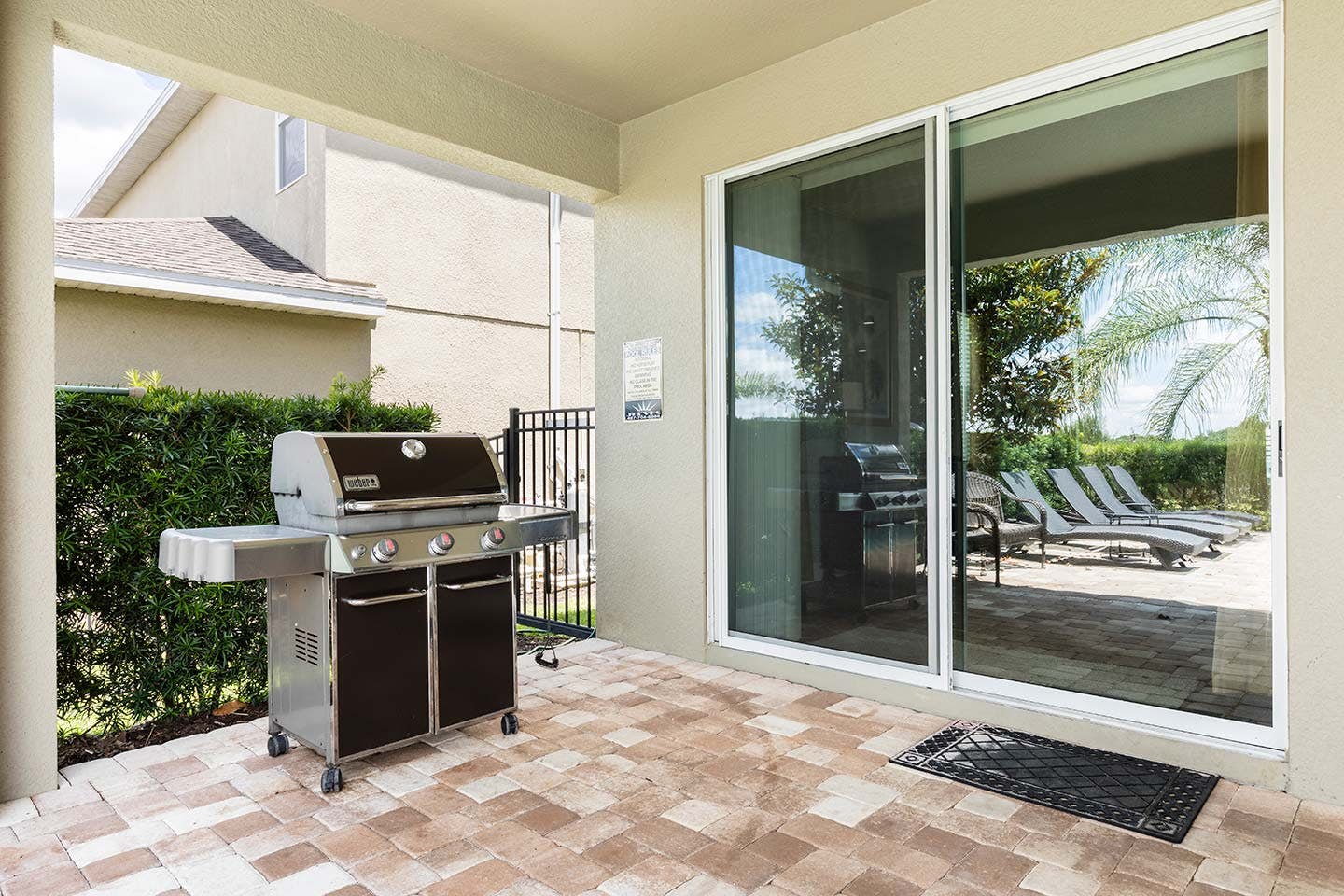 EC067 - The Sleekly Polished Villa - HAW