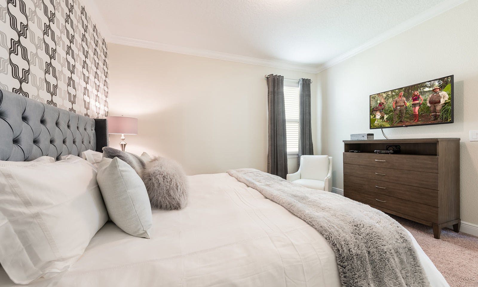 EC084 - The Modern Galactic Villa - MND