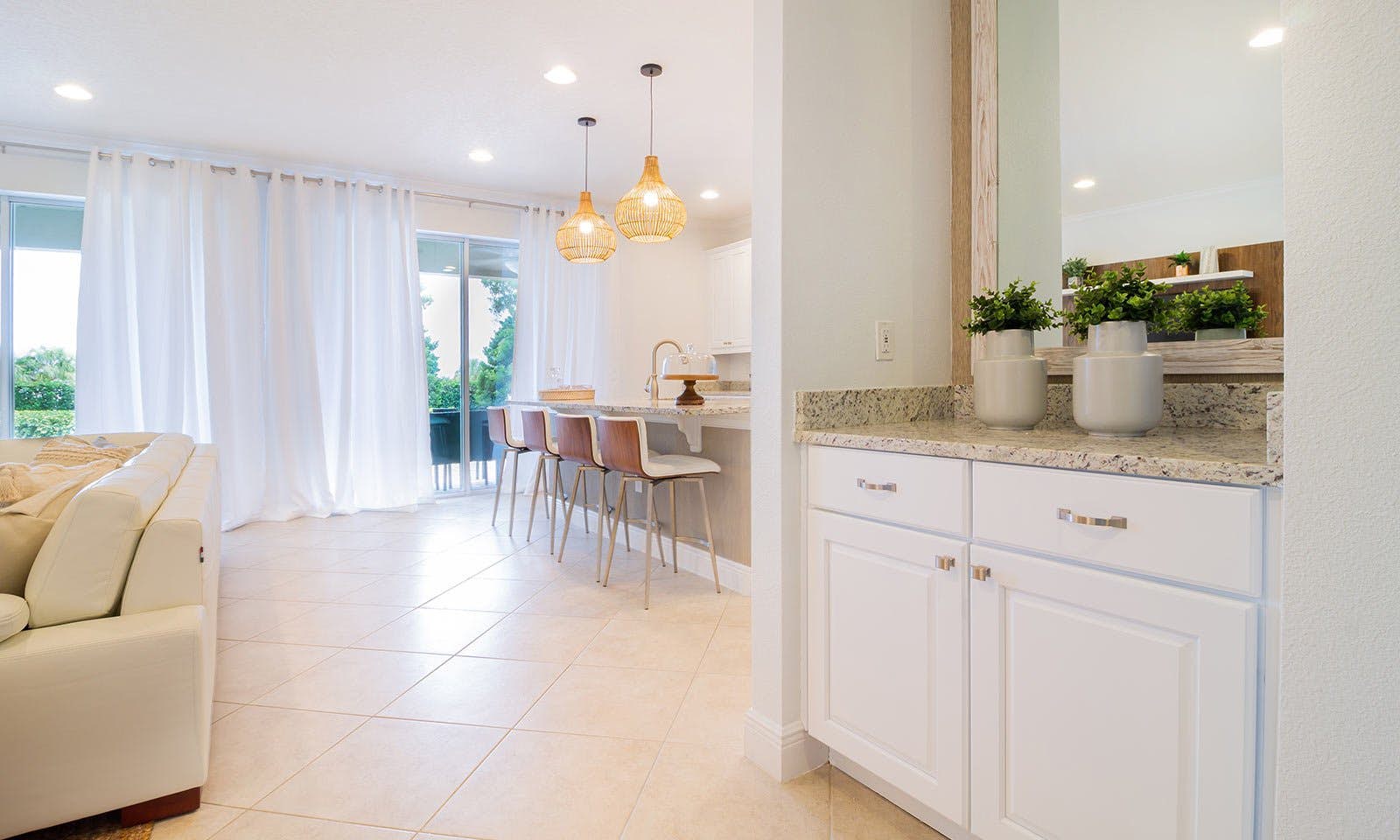 EC084 - The Modern Galactic Villa - MND