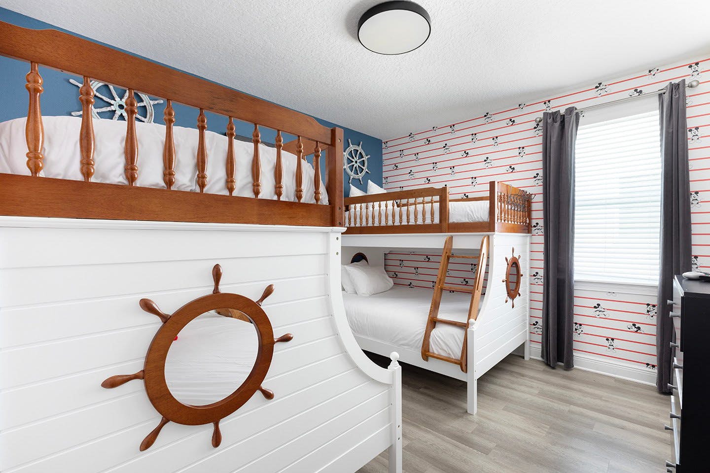 EC084 - The Modern Galactic Villa - MND