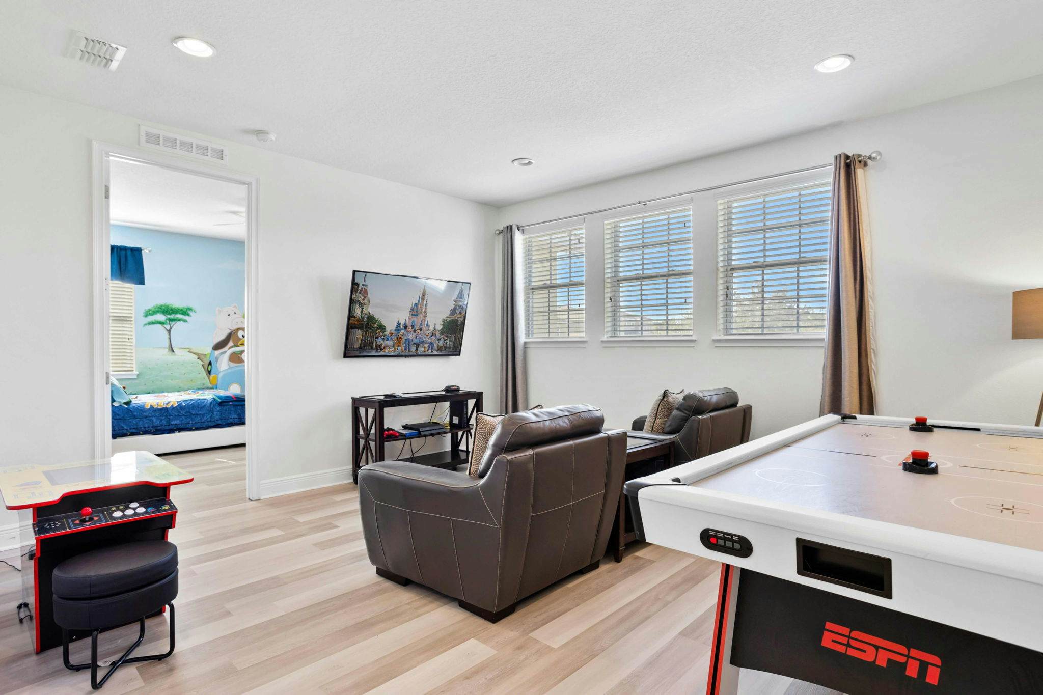 EC108 - The Modern Radiance Retreat - STF