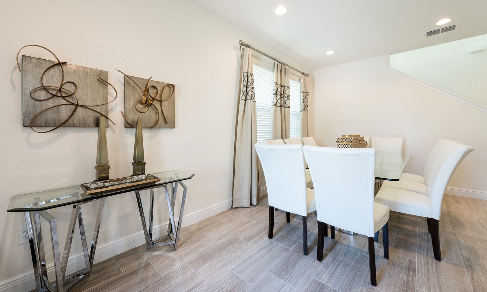 EC154 - The Chic Villa - MND