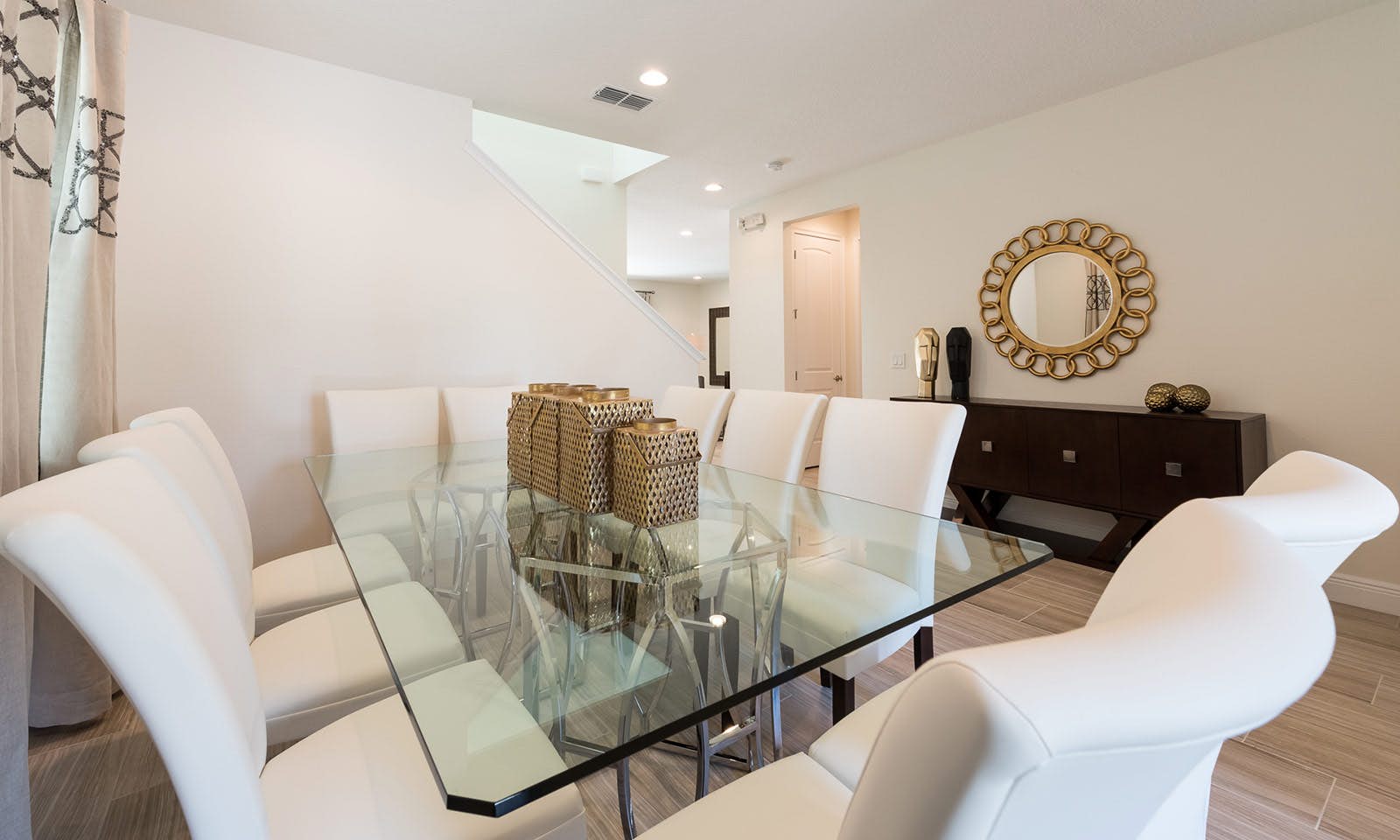 EC154 - The Chic Villa - MND