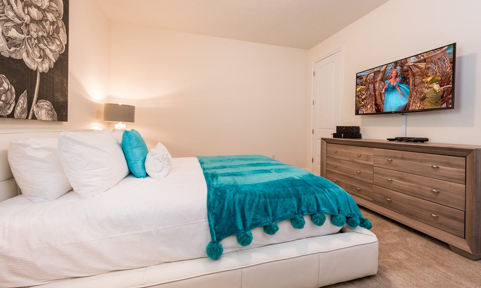 EC154 - The Chic Villa - MND