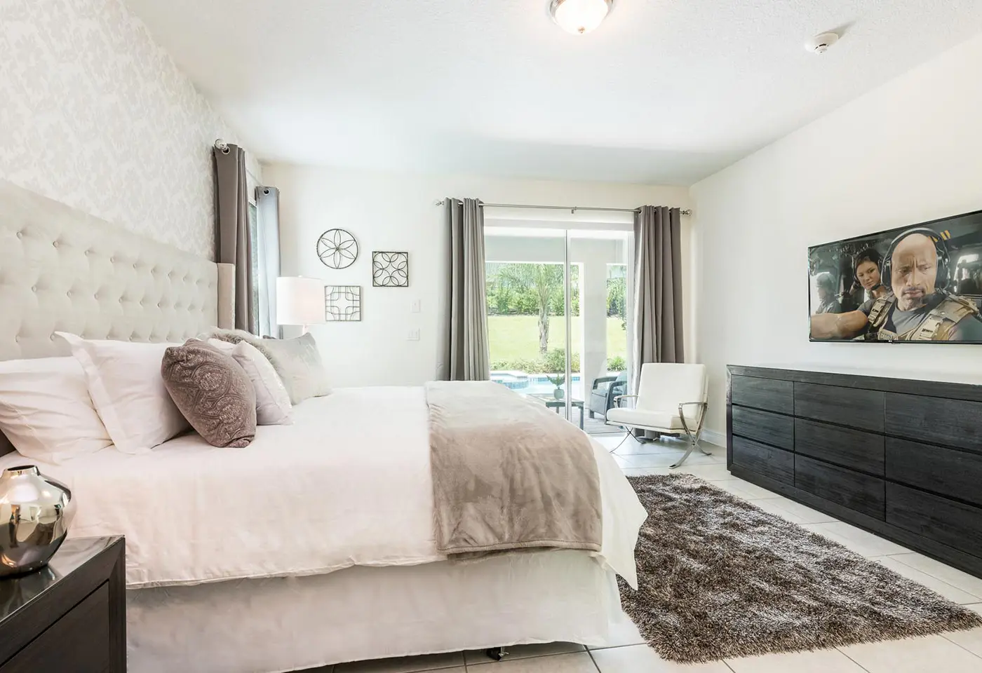 EC191 - The Sleek Sanctuary HAW