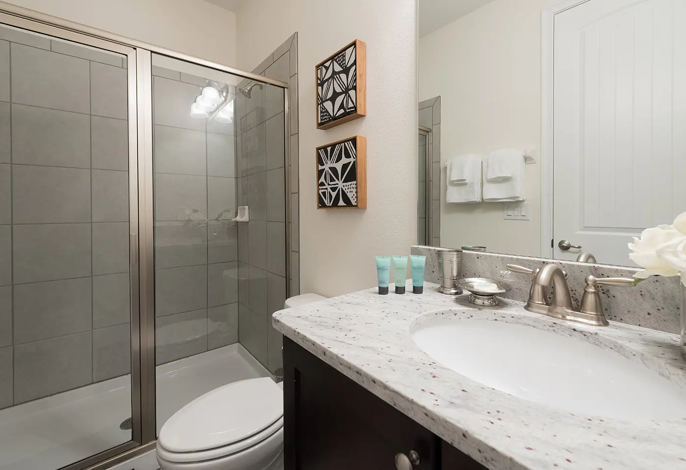 EC191 - The Sleek Sanctuary HAW