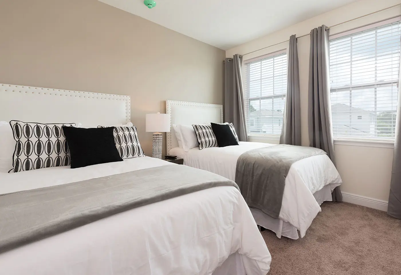 EC191 - The Sleek Sanctuary HAW