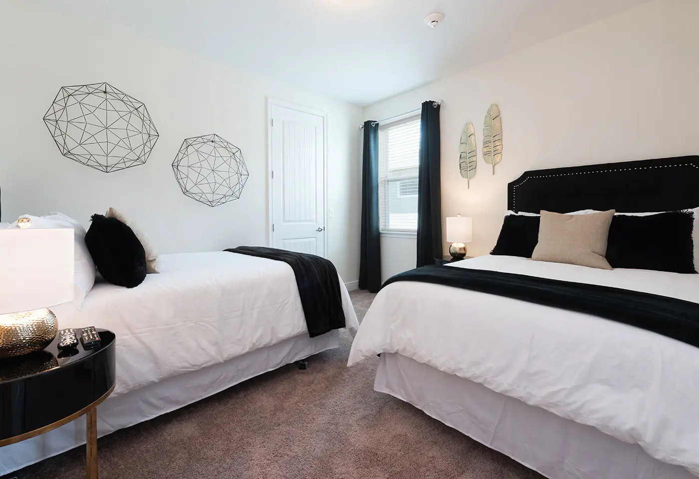 EC191 - The Sleek Sanctuary HAW