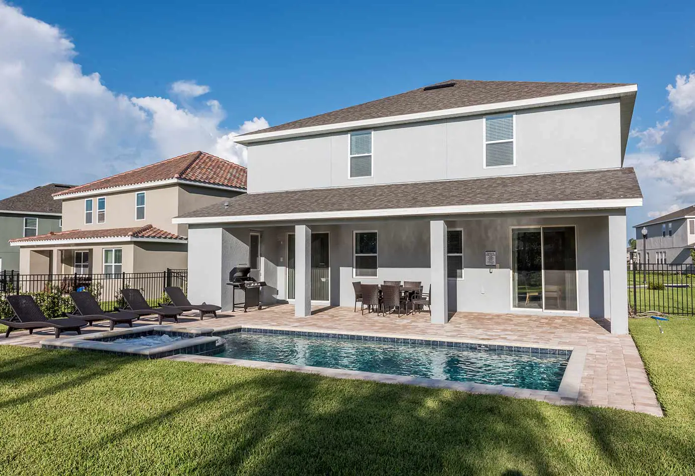 EC191 - The Sleek Sanctuary HAW