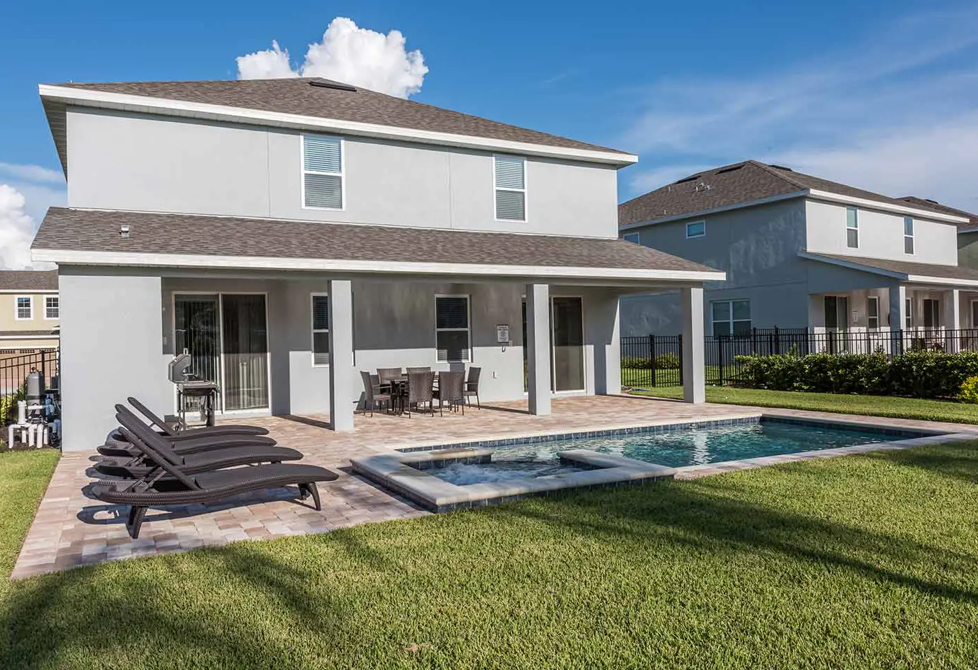 EC191 - The Sleek Sanctuary HAW