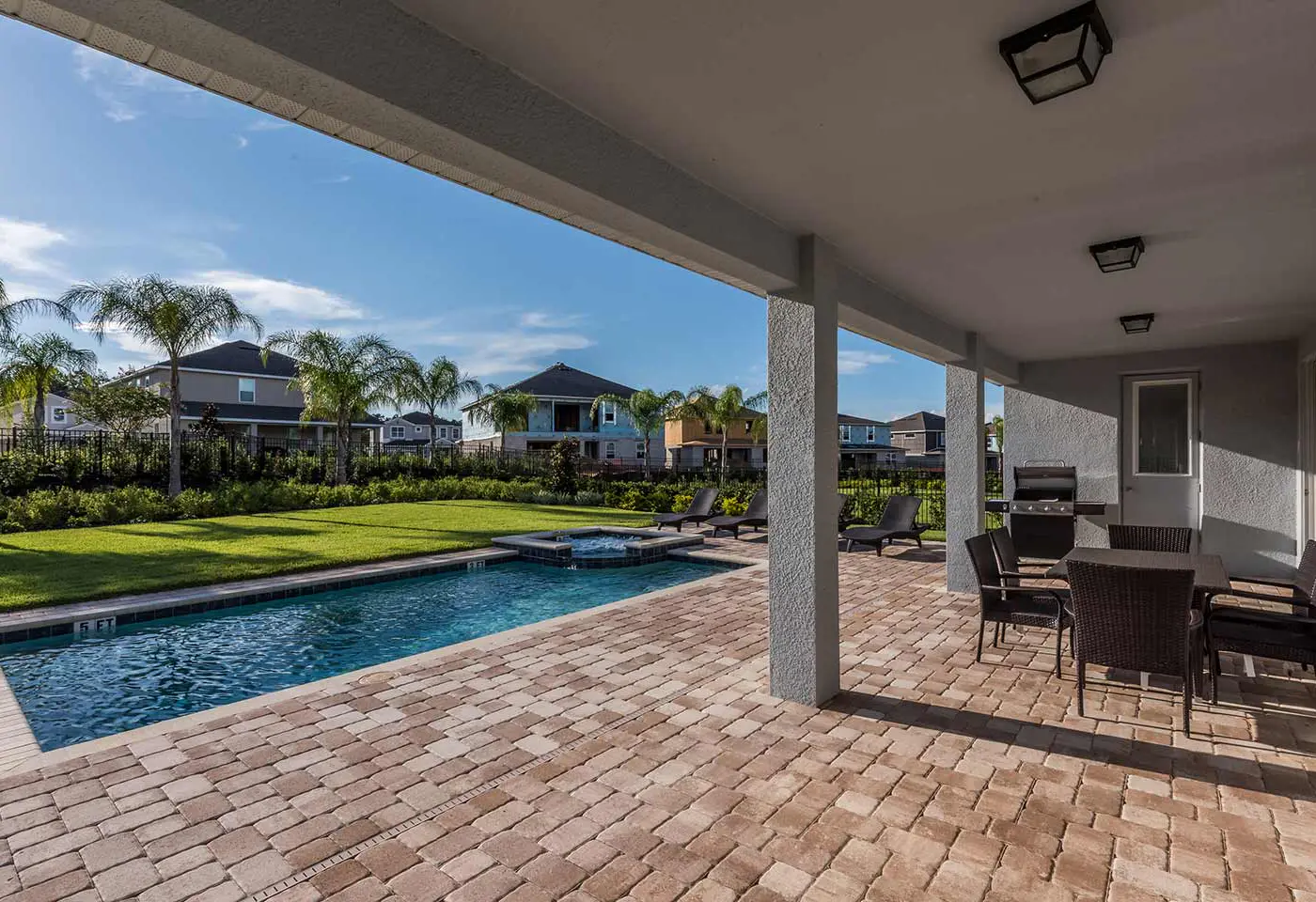 EC191 - The Sleek Sanctuary HAW