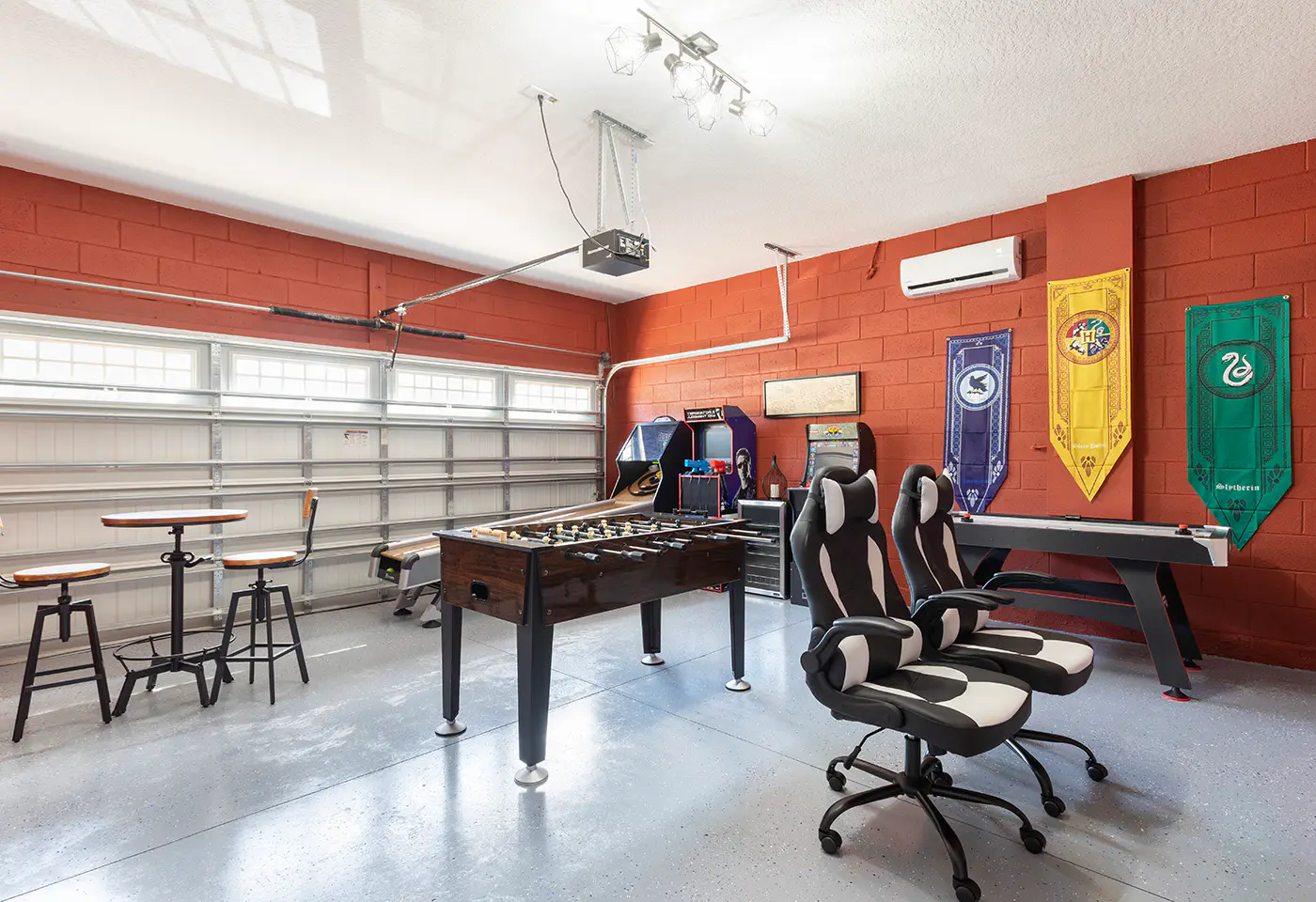 EC191 - The Sleek Sanctuary HAW