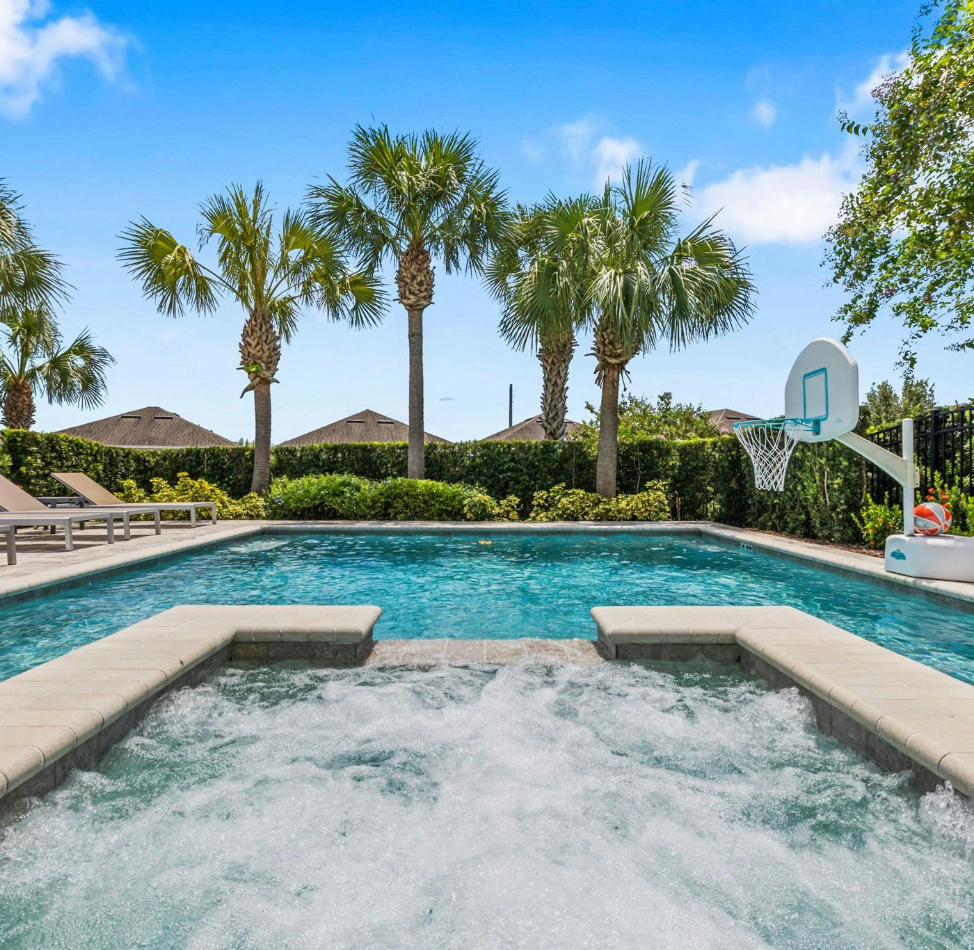 EC272 - The Incredibly Airy Abode - STMAR