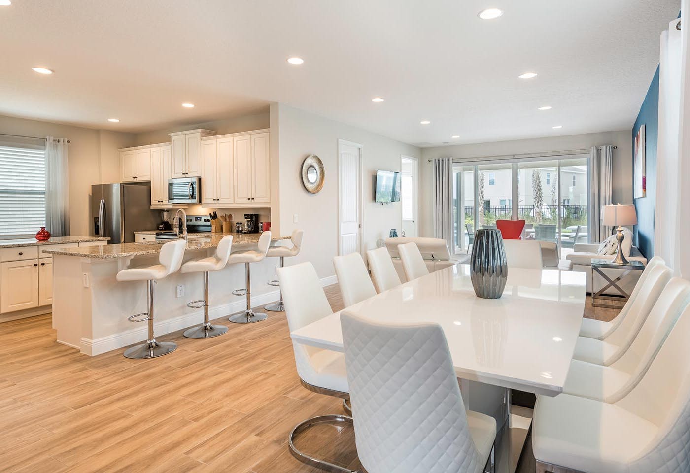 EC295 - The Modern Hideaway - STF2