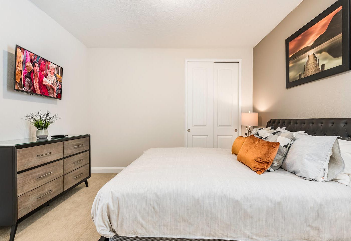 EC295 - The Modern Hideaway - STF2