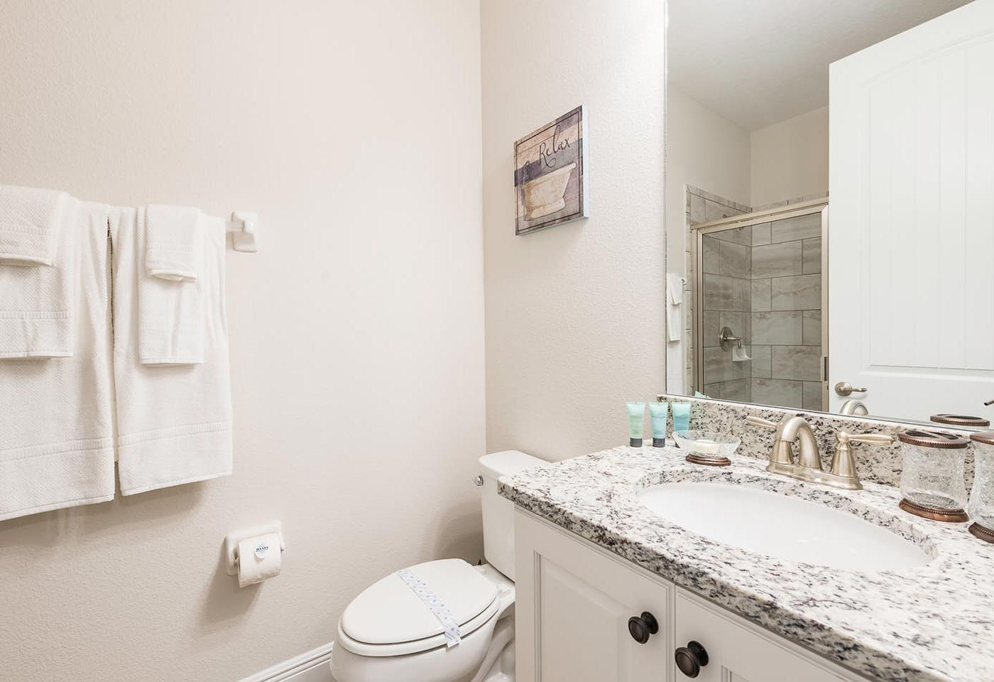 EC295 - The Modern Hideaway - STF2