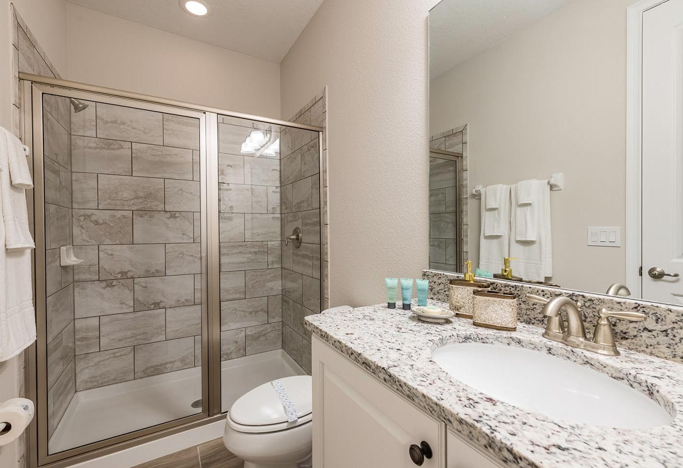 EC295 - The Modern Hideaway - STF2