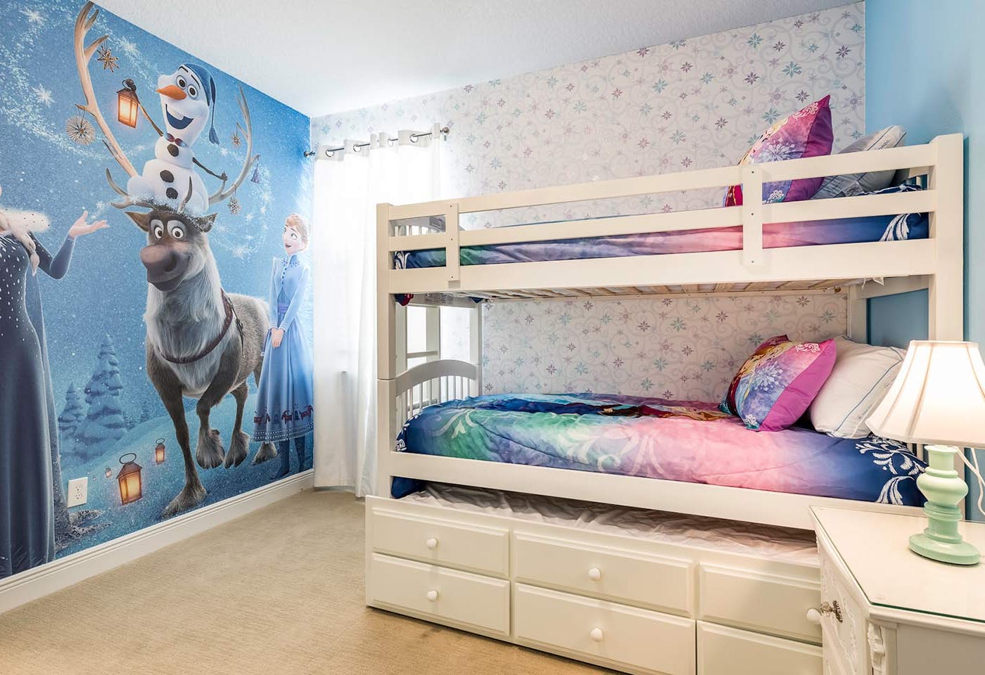 EC295 - The Modern Hideaway - STF2