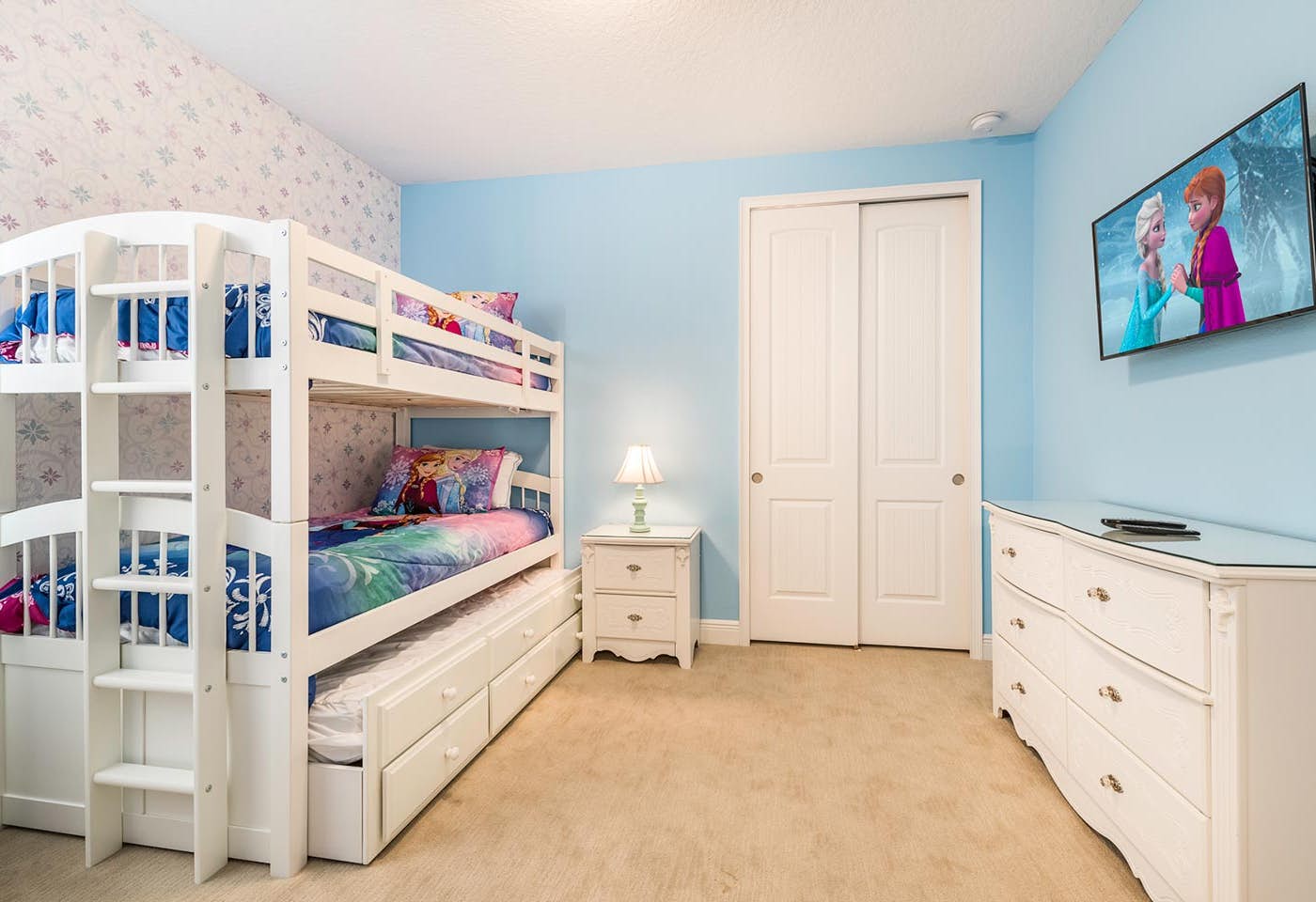 EC295 - The Modern Hideaway - STF2